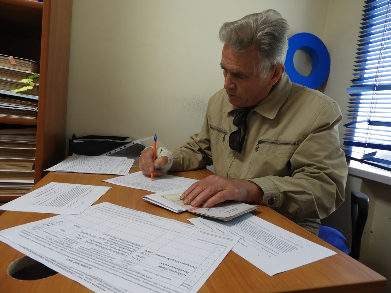 В редакции "ВК" за возврат прямых выборов собрано 76 подписей. В регионе - более 10 тысяч