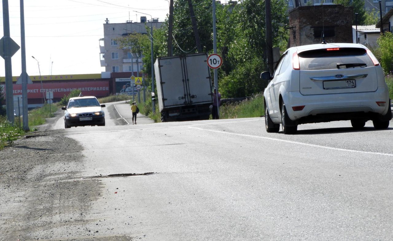 Жители улицы Первомайская жалуются на отсутствие пешеходных переходов