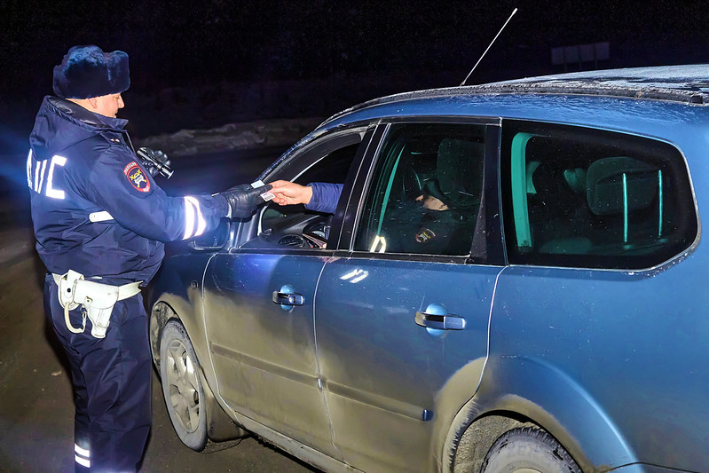 В новогодние праздники поймали семерых пьяных водителей, а бесправников стало больше в два раза