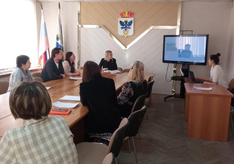 Карпинские предприниматели провели заседание в городской мэрии