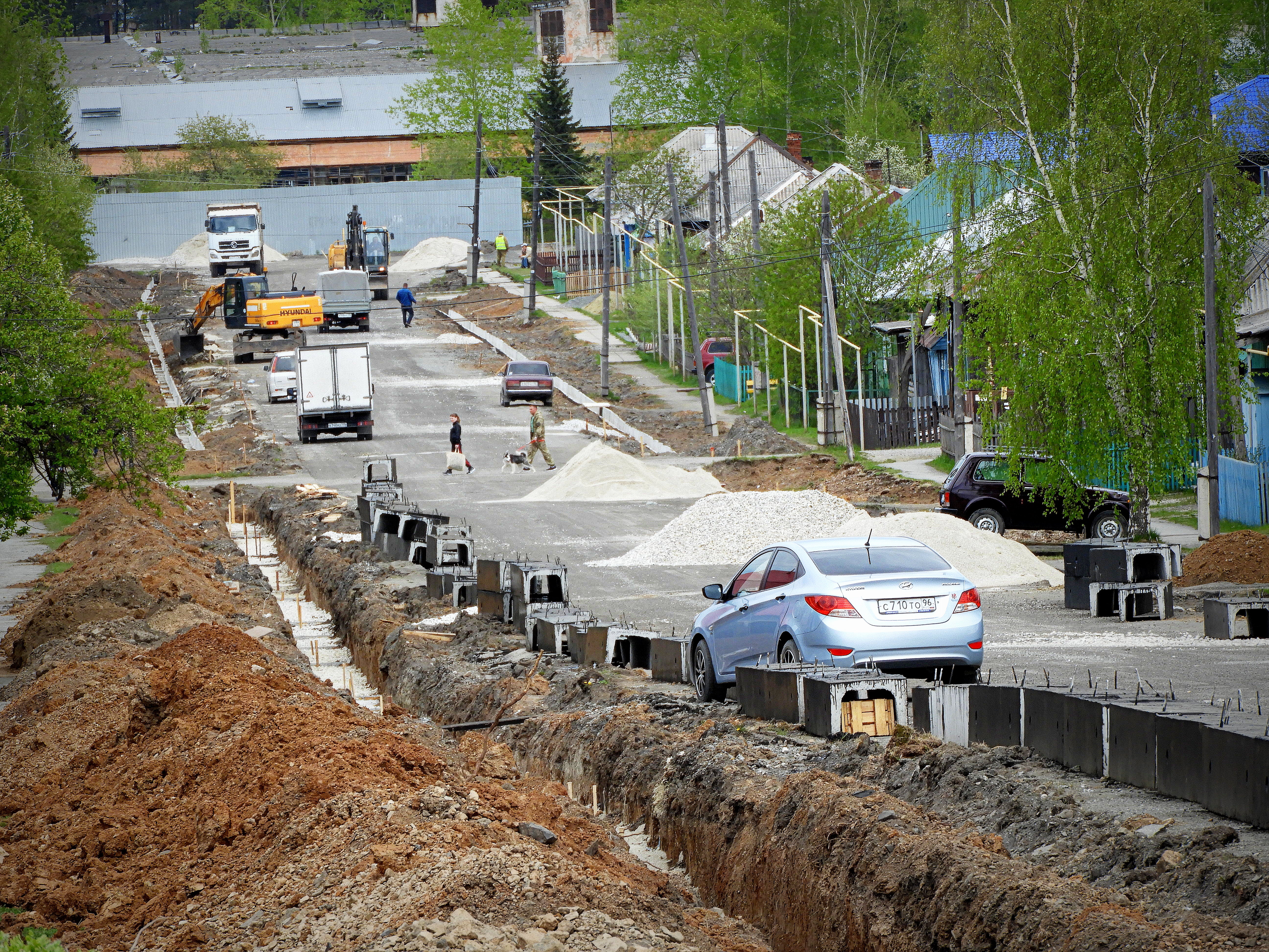 В городе параллельно реализуются два крупных проекта – реконструкция «гостевого маршрута» и благоустройство Комсомольского парка