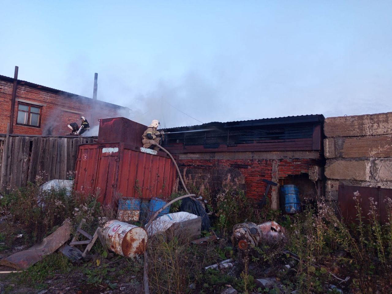 Вчера вечером на улице Ким произошел пожар