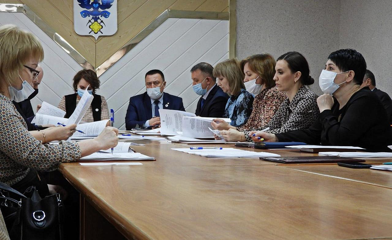 ЛДПР предложила карпинским депутатам переименовать одну из городских улиц в улицу Жириновского