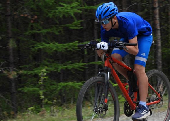 В Карпинске прошли соревнования среди профессионалов и любителей велоспорта «Колесо Уральских гор»