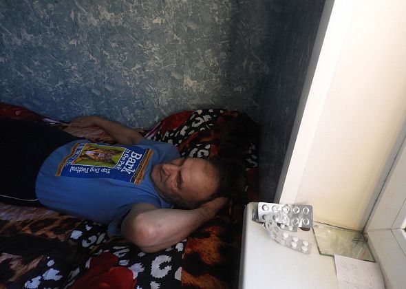 Житель Карпинска голодает четвертый день подряд