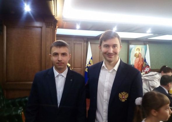 Двое карпинских школьников получили подарки от губернатора Свердловской области