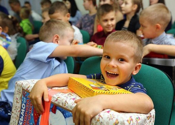 К кому приходит «Мандарин»? Сотрудники Уральских предприятий «Полиметалла» провели благотворительную акцию в Карпинском детском доме 