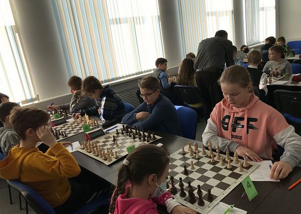 Карпинские шахматисты одержали победу на областных соревнованиях