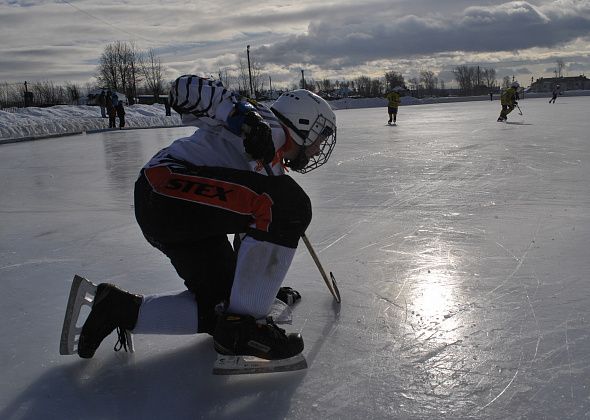 Карпинские хоккеисты сыграют за право поехать в Москву