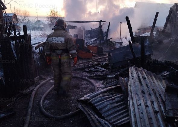 Жительница Карпинска спасла себя и своего грудного ребенка из пожара, в котором погибли 4 человека