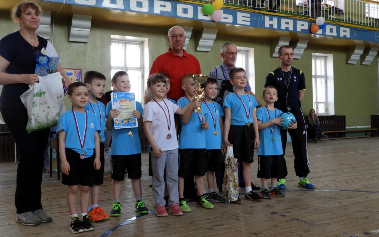 Дети из детского сада №18 «Родничок» стали лучшей командой турнира по мини-футболу