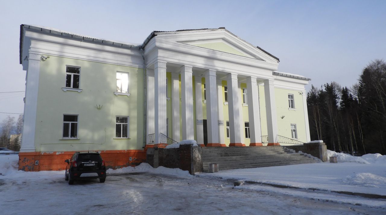 Мэр и депутаты вновь обсудили приобретение здания ДКУ