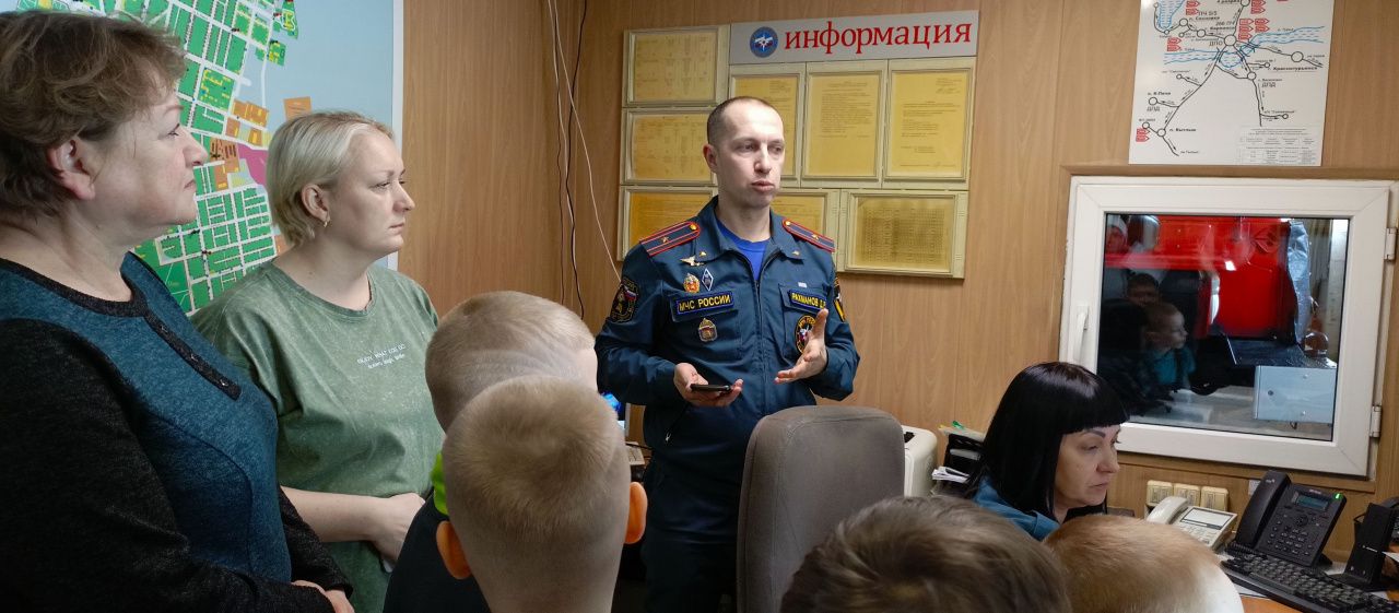 Карпинцы побывали на экскурсии в 266 пожарно-спасательной части