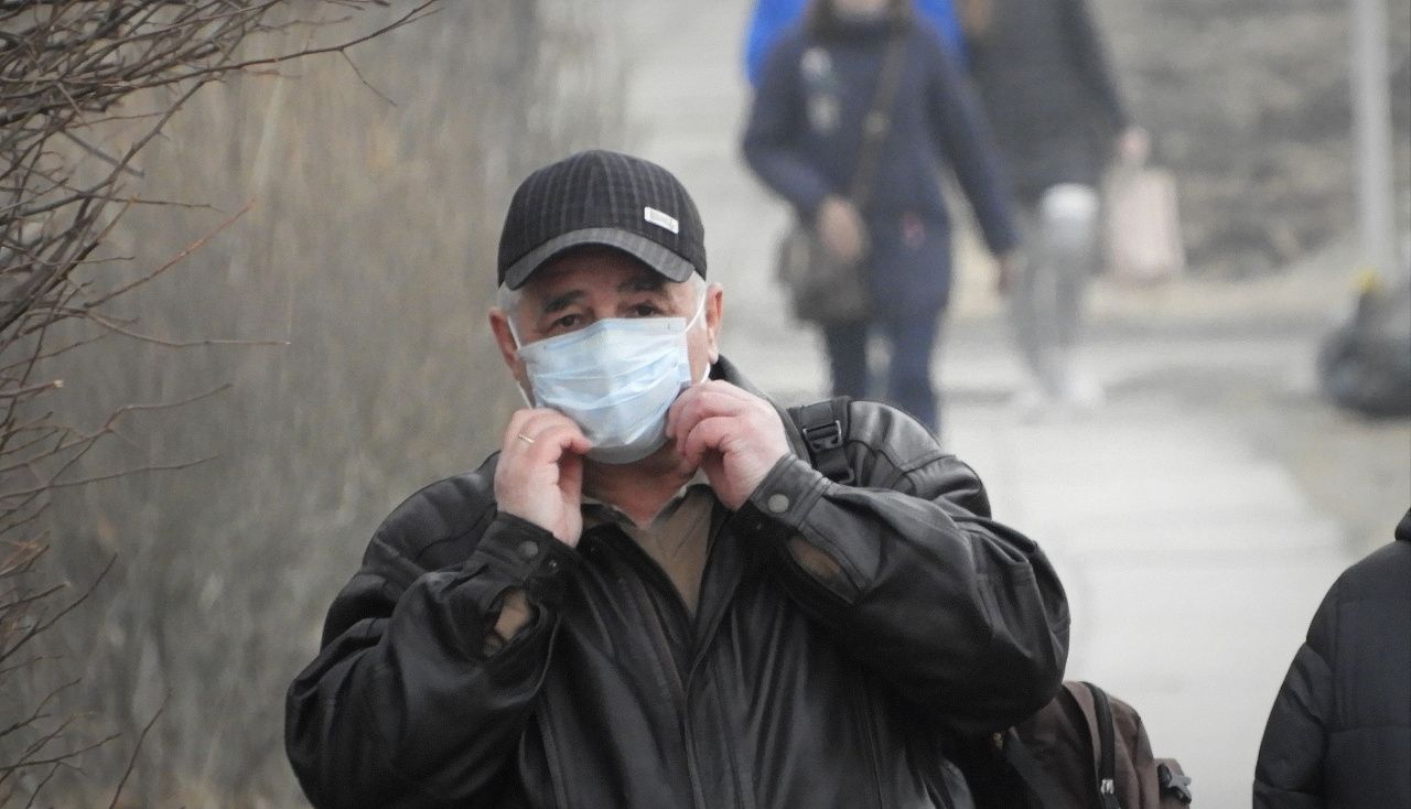 Администрация Карпинска призывает соблюдать масочный режим и напоминает о штрафах