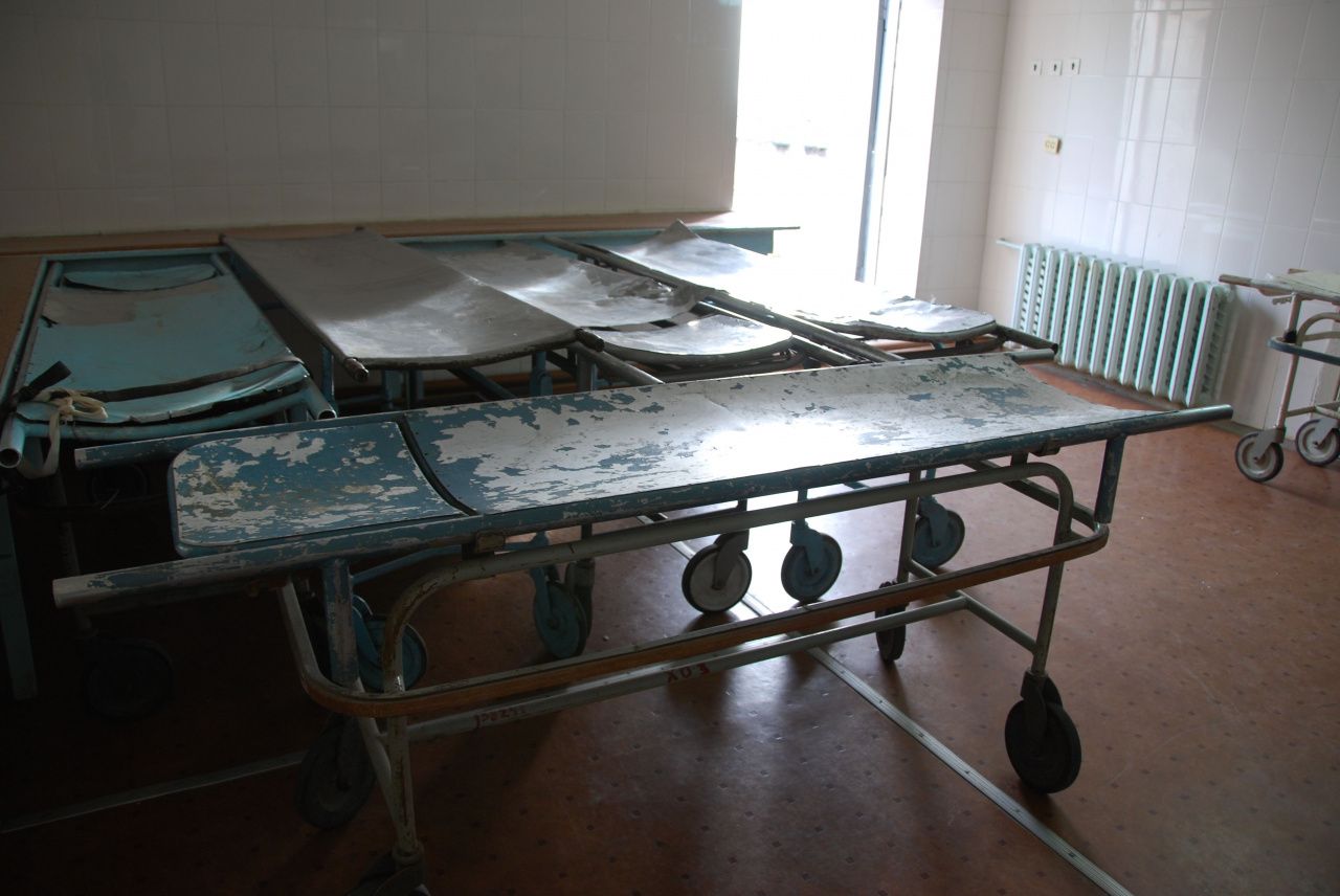 В Карпинске капитально отремонтируют морг и сделают к нему пристрой