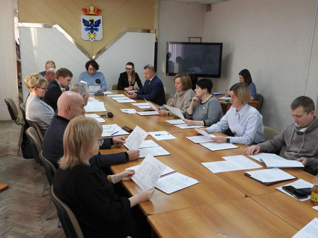 Карпинские депутаты обсудили Устав, бюджет и муниципальное имущество