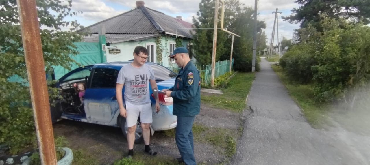 Пожарные напомнили жителям частного сектора о подготовке печей к зиме