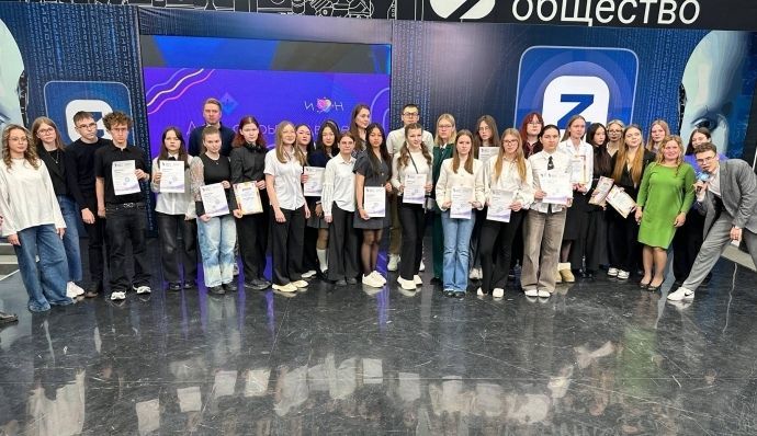 Школьник из Карпинска стал призером на межрегиональных олимпиадах