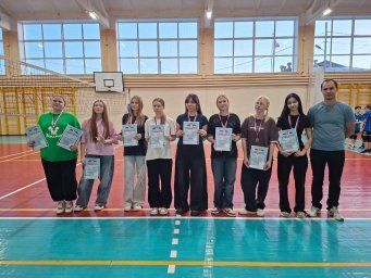 В Карпинске прошло городское первенство по волейболу