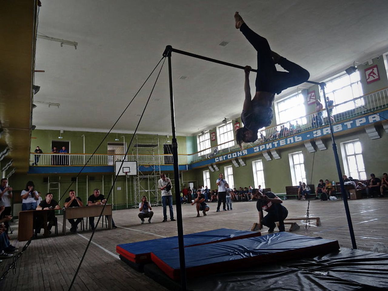 Для проведения соревнований по воркауту в Карпинске нужна еще одна команда