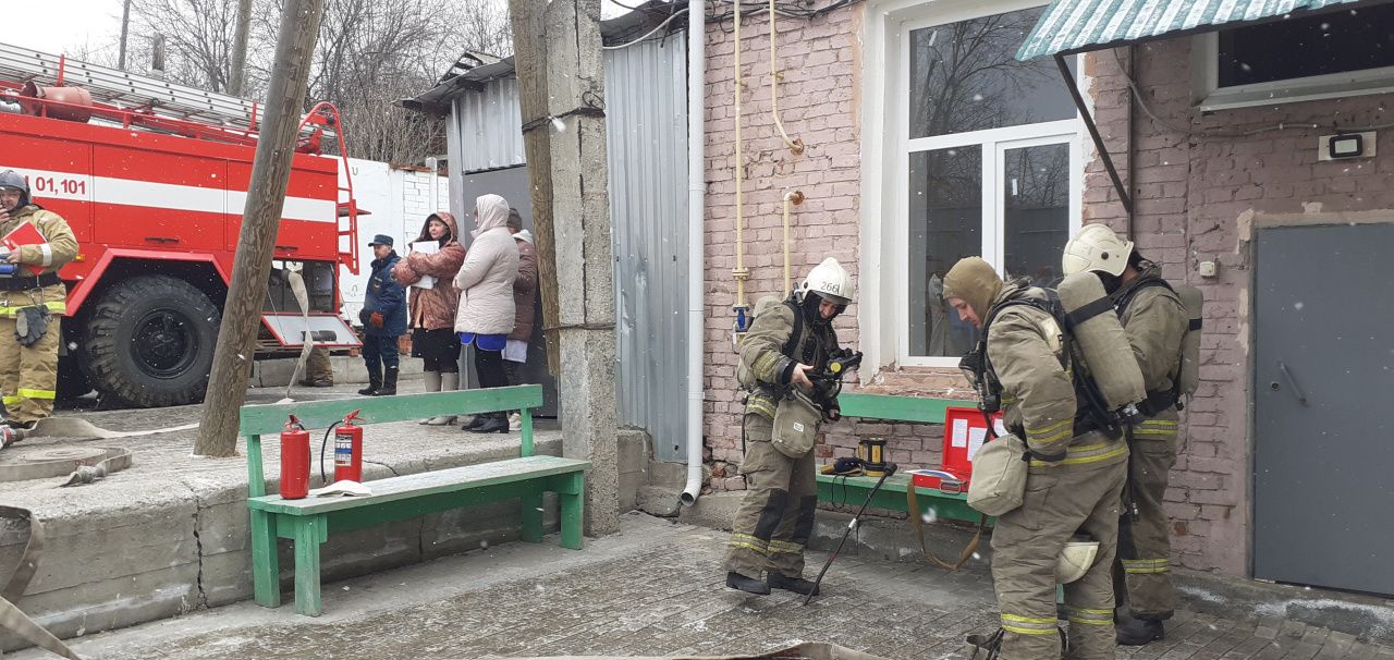 В карпинском филиале «Урал без наркотиков» прошли противопожарные учения