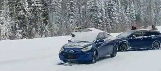 На трассе между Карпинском и Волчанском столкнулись несколько автомобилей