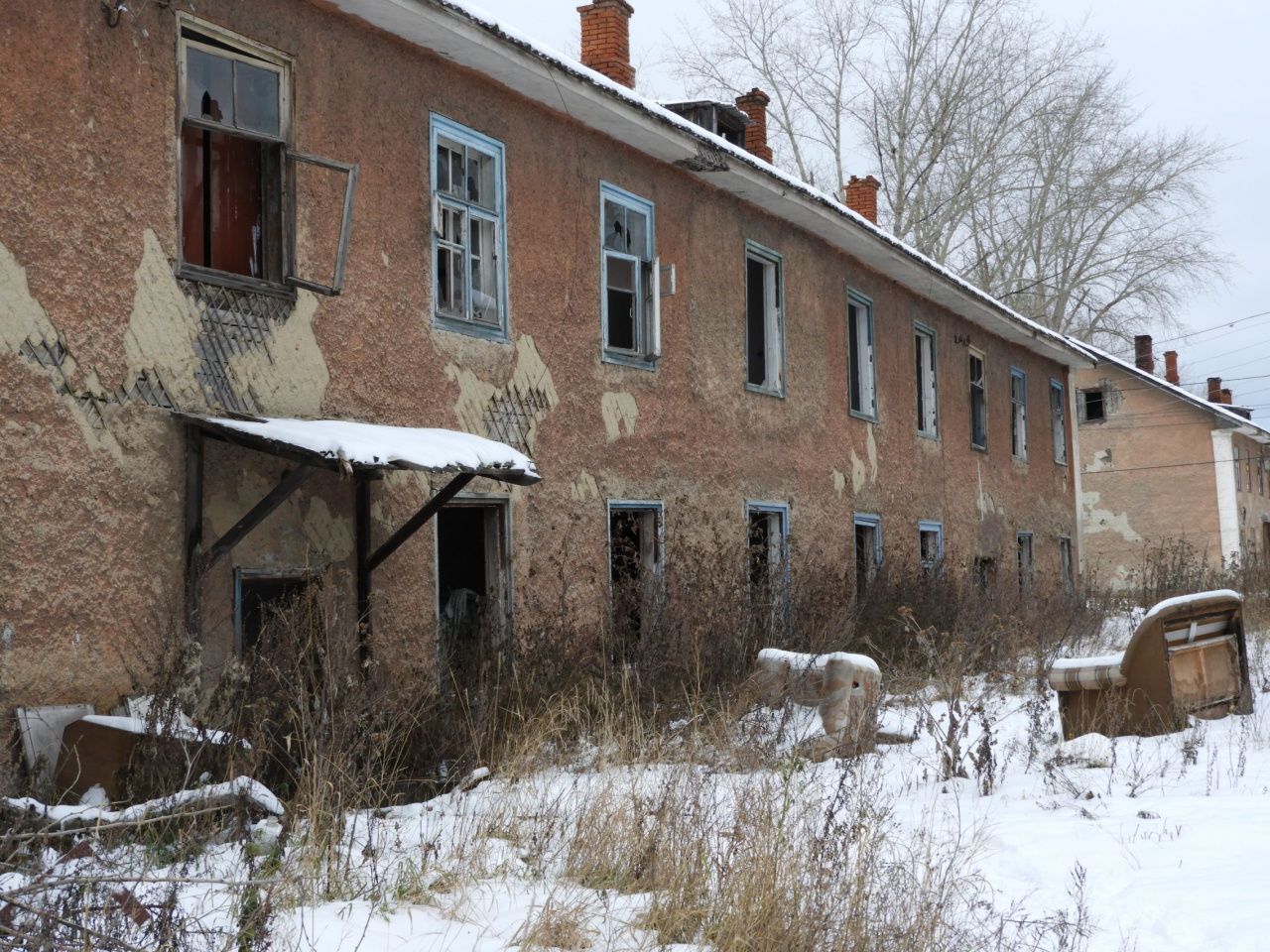 Прокуратура выясняет, почему многодетная мать оказалась последней в очереди  на жилье