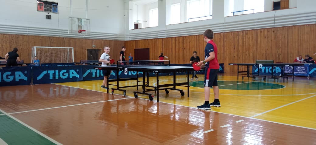 Карпинские школьники привезли с турнира по настольному теннису четыре медали