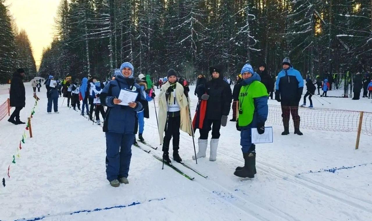 Карпинские лыжники привезли из Североуральска более 20 медалей