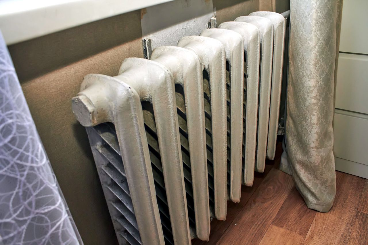 Ни помыться, ни согреться: в пятиэтажном доме №40 по Трудовой до сих пор проблемы с отоплением и ГВС