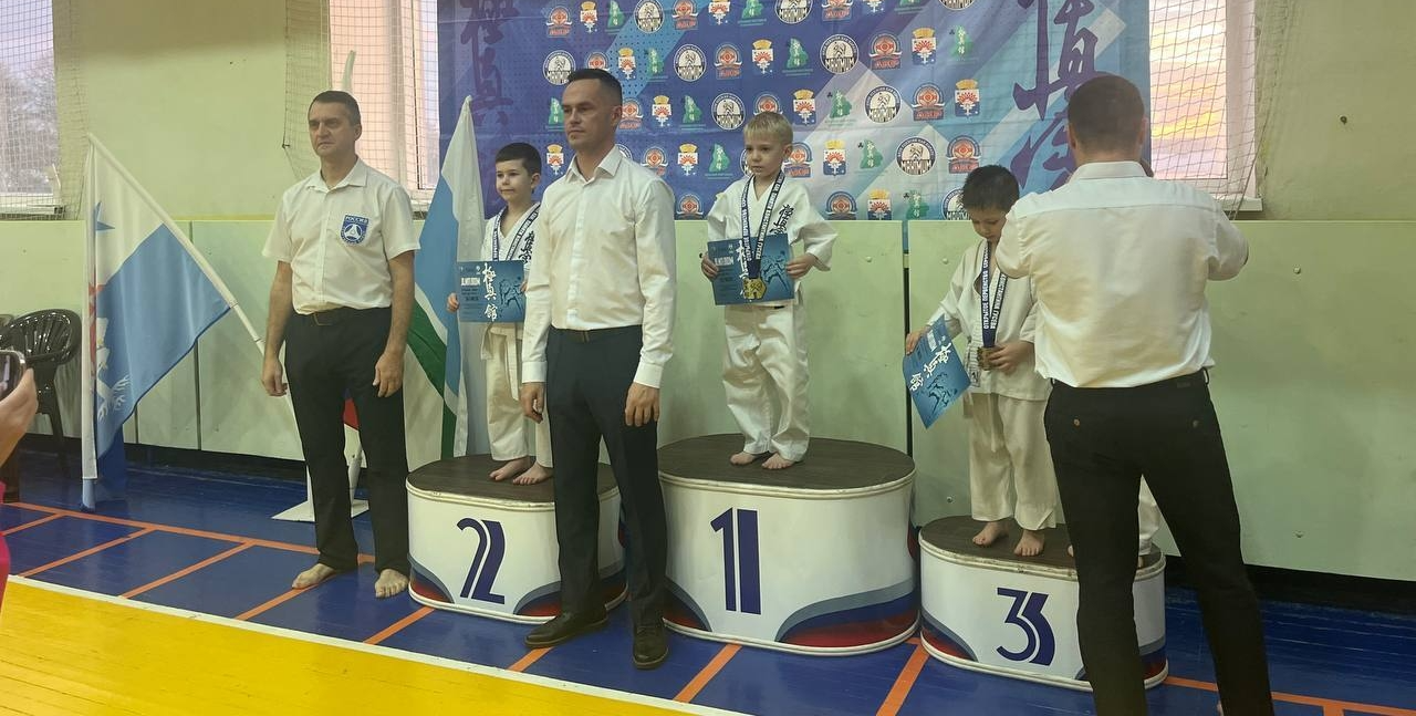 Воспитанники спортшколы заняли призовые места на серовском первенстве по кумитэ