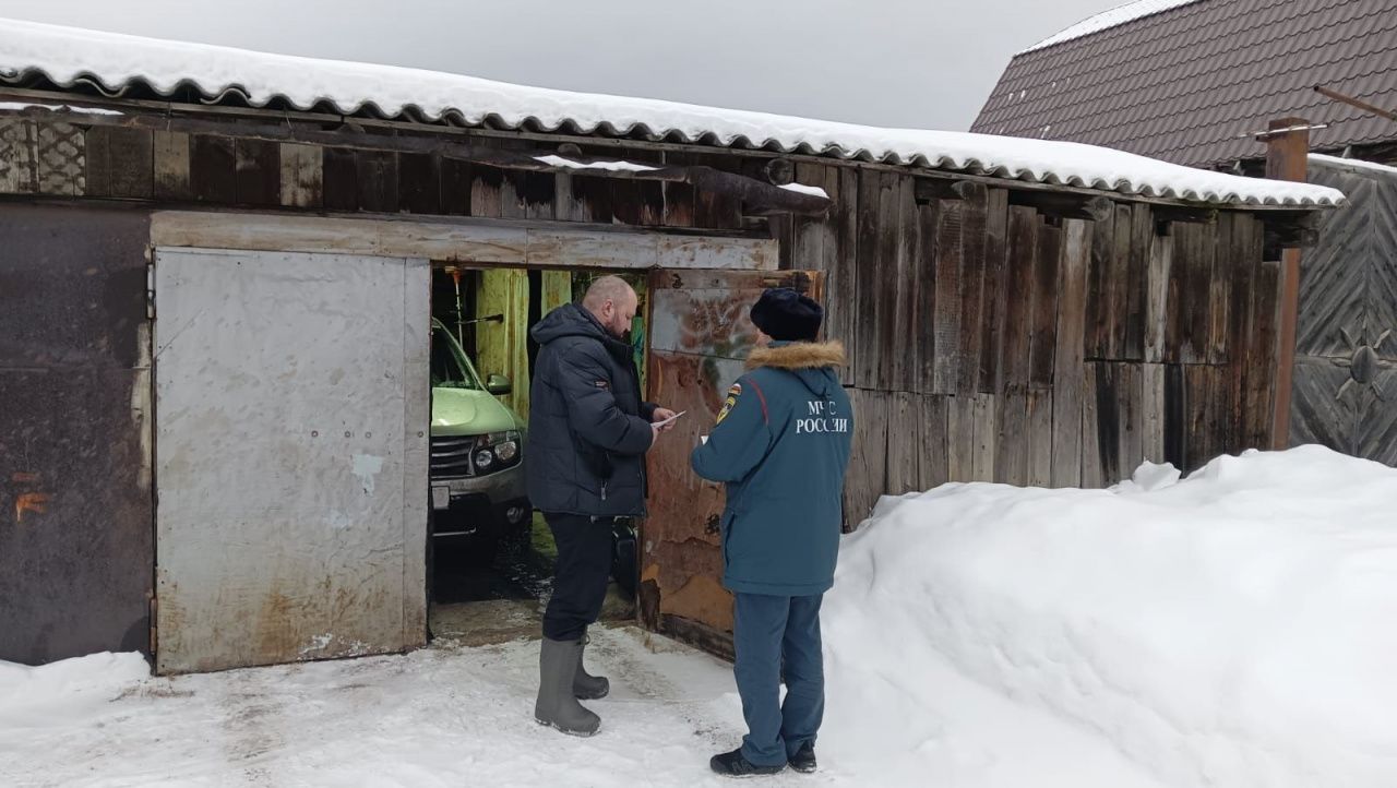 В связи с холодами пожарные напомнили жителям частного сектора об опасности перекаливания печей