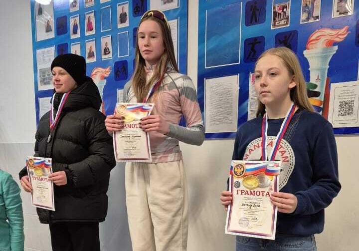 Карпинские лыжники привезли из Новой Ляли 11 призовых мест