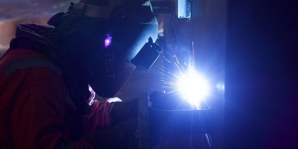 Учителя, слесаря и уборщики: публикуем список свежих вакансий