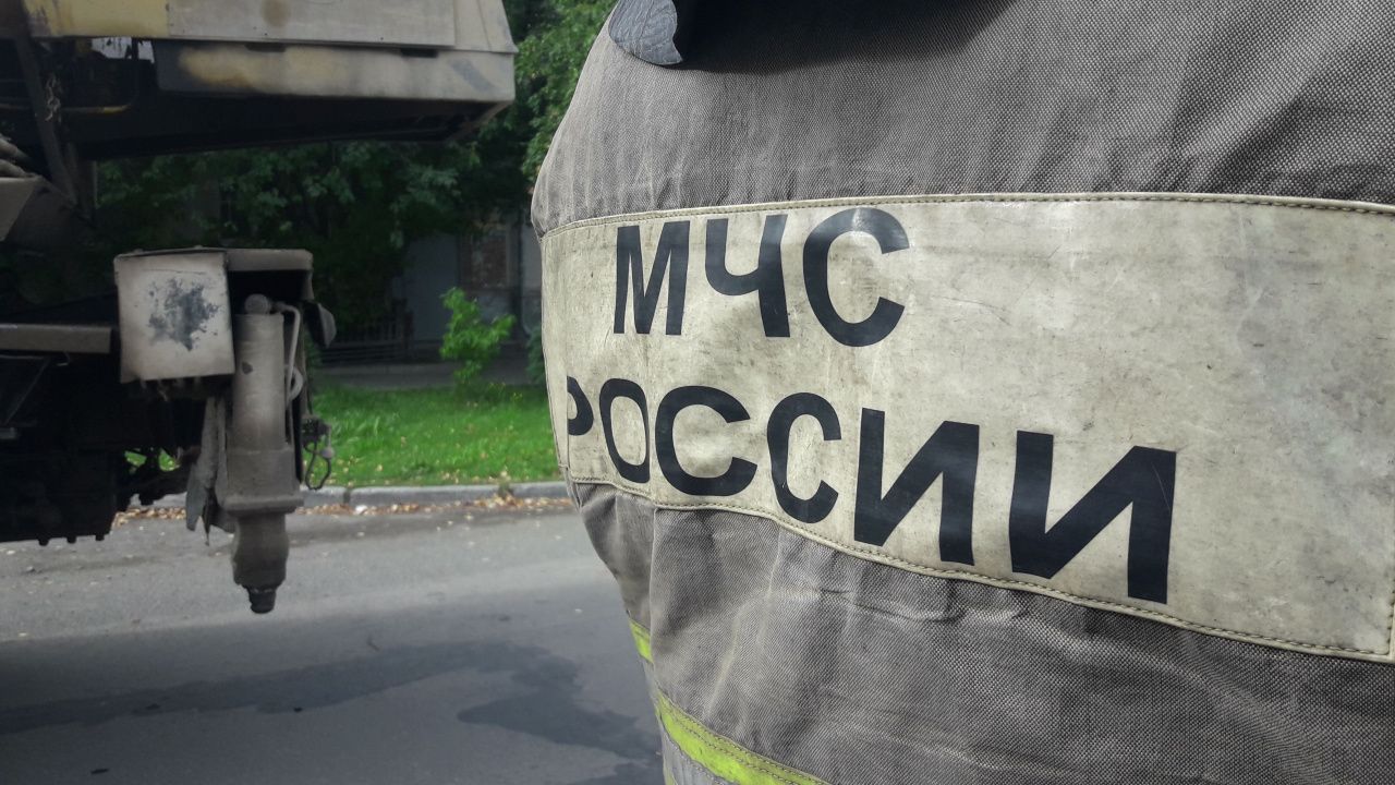В Карпинске пожарные обнаружили труп мужчины-инвалида