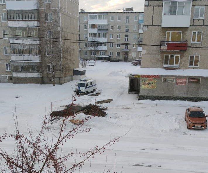 В Карпинске, в канализационном коллекторе, обнаружены скелетированные останки