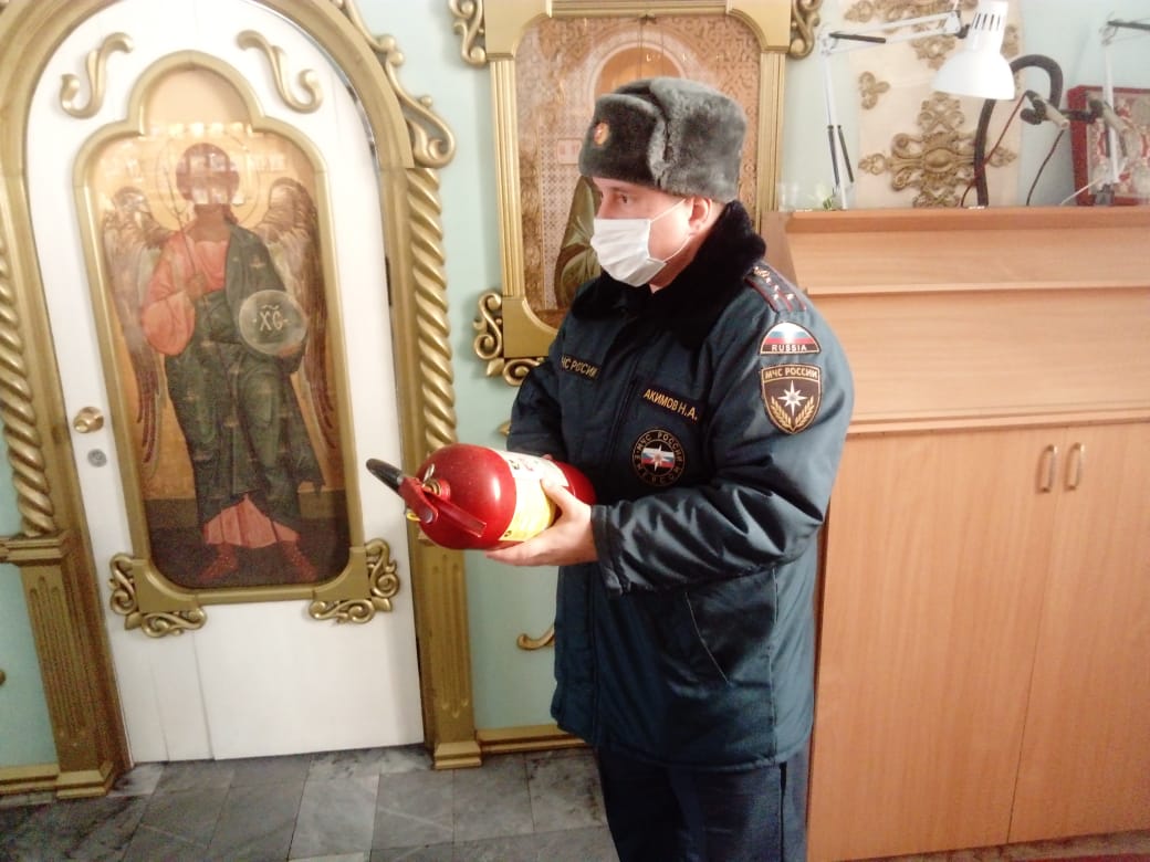 Сотрудники ОНД проверили храмы на пожарную безопасность