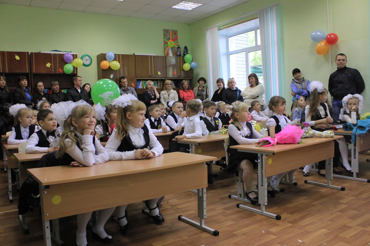 В Карпинске стартовала запись детей в первые классы. Подано уже более 250 заявок