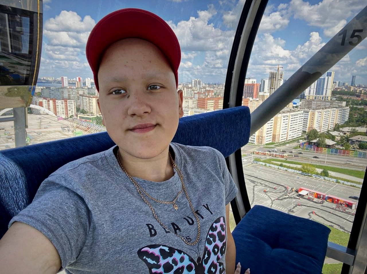 16-летняя Лина борется с онкологией. Нужна помощь