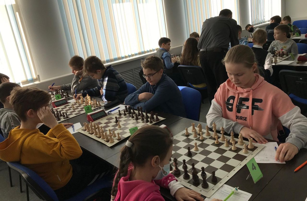 Карпинские шахматисты одержали победу на областных соревнованиях
