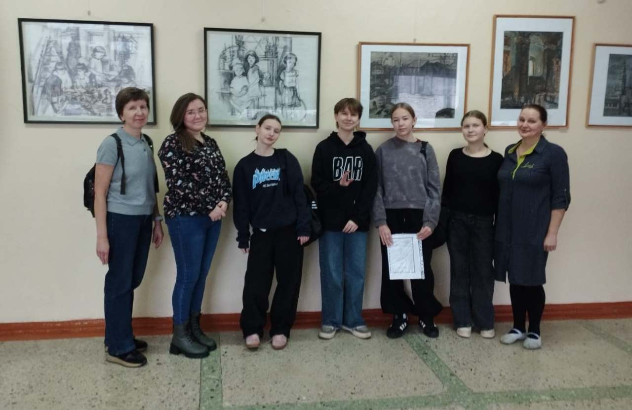 Юные художницы из Карпинска стали лауреатами на областном конкурсе