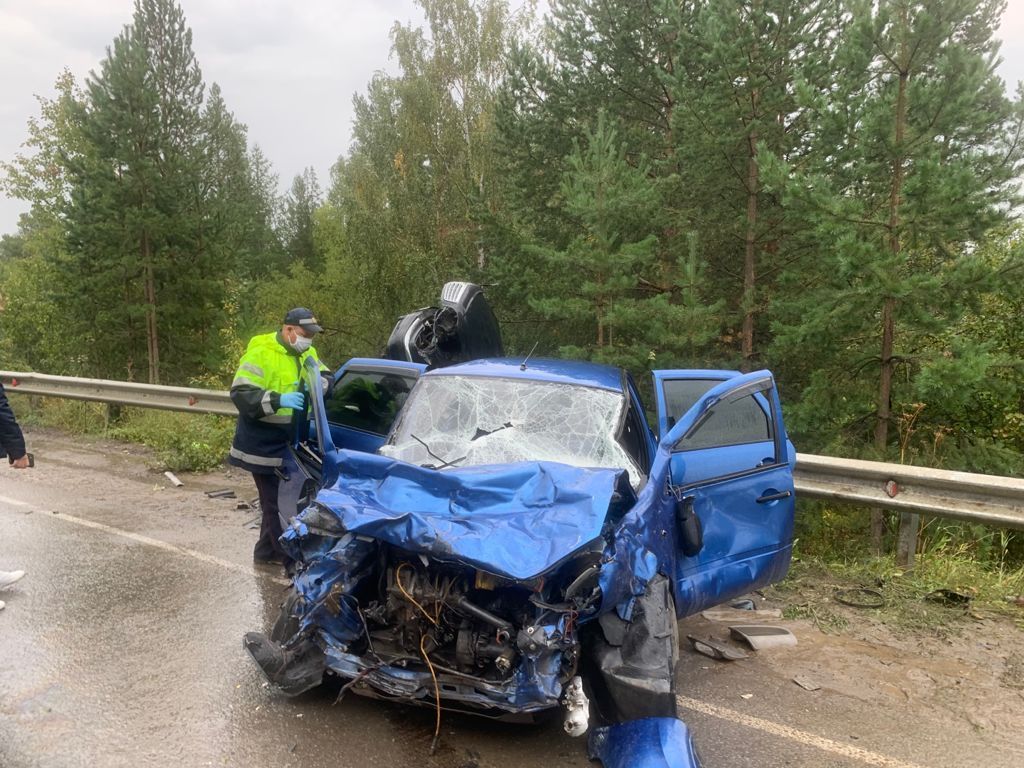 Два ребенка и двое взрослых пострадали в ДТП на трассе между Карпинском и  Краснотурьинском