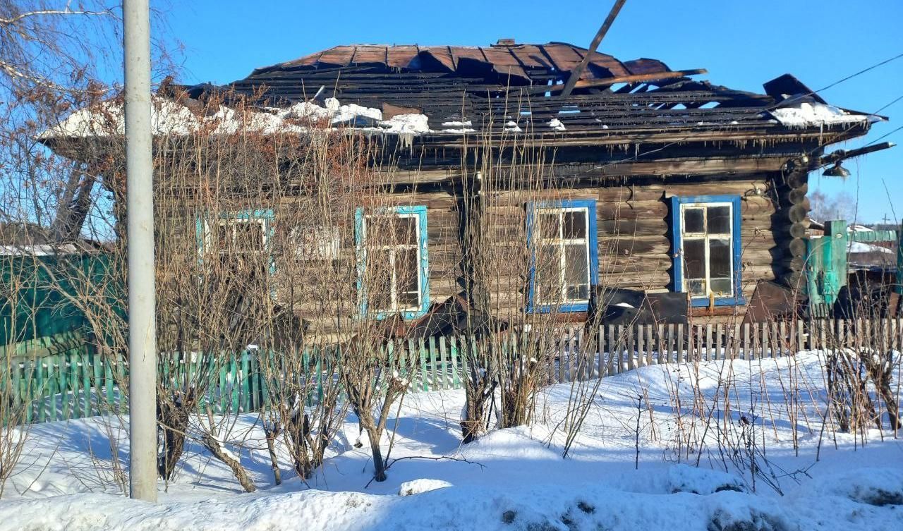 Из-за пожара на Республики выезд из города пришлось перекрыть на два часа. Сейчас дорога открыта