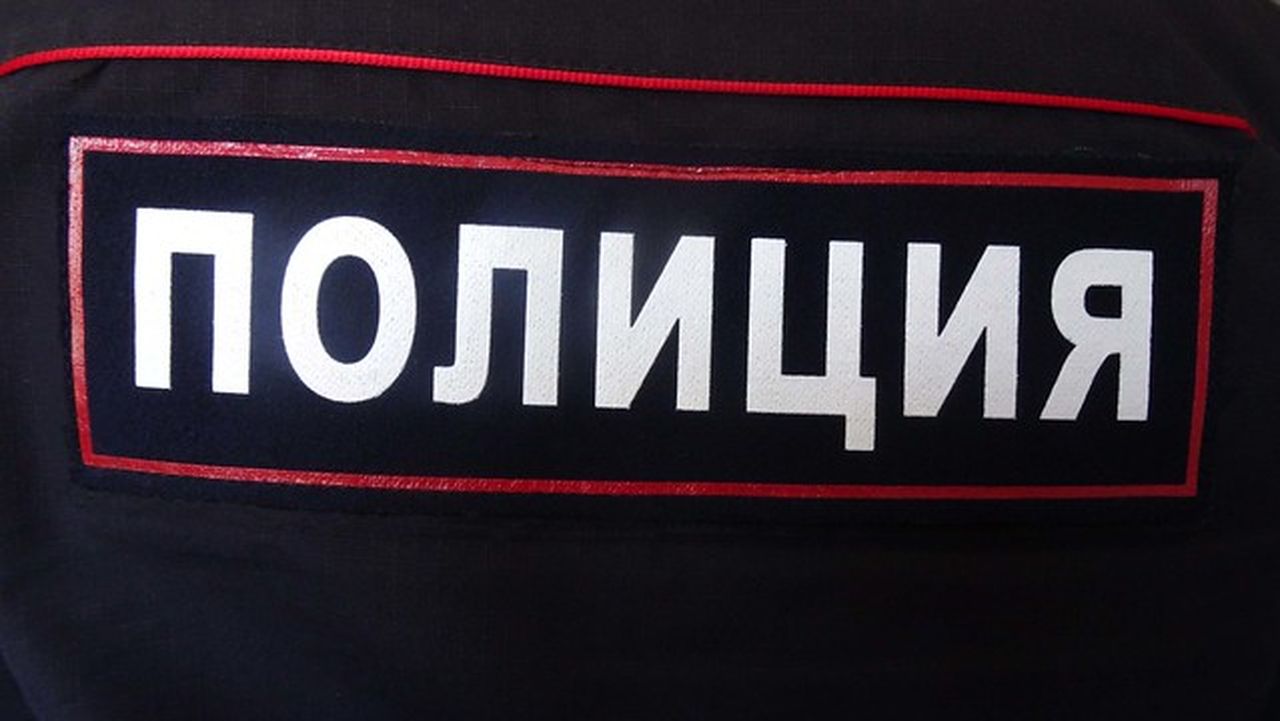 В Екатеринбурге решается вопрос об аресте двух полицейских за изнасилование задержанной
