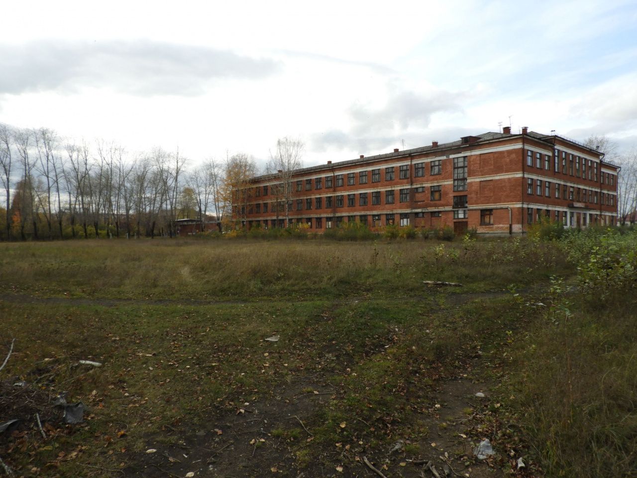 В Карпинске планируется восстановить спортплощадку у бывшей школы №38
