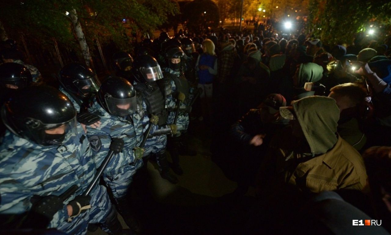 Протестующих против храма в Екатеринбурге вызвали в полицию