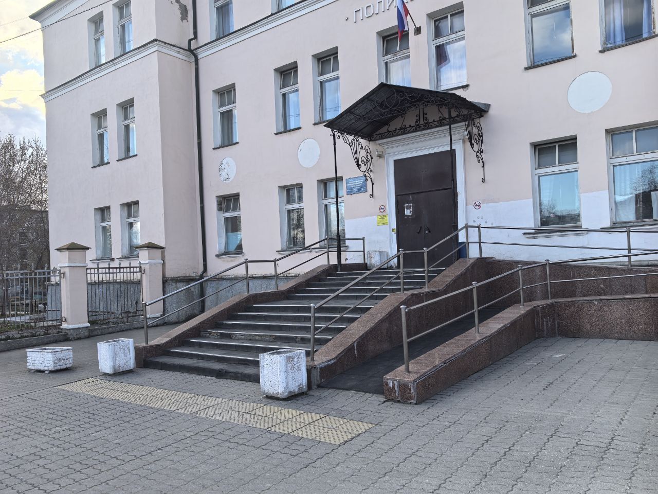 Сегодня собирать подписи в поддержку карпинского врача-онколога будут и в соседнем Краснотурьинске