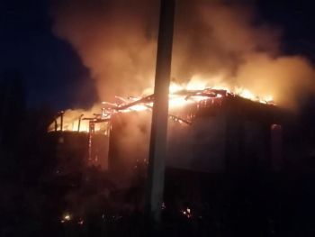 Этой ночью в карпинских садах сгорел дачный домик