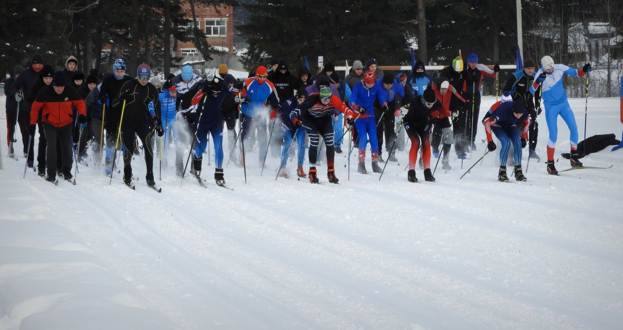 Сегодня на лыжи встали более 600 карпинцев
