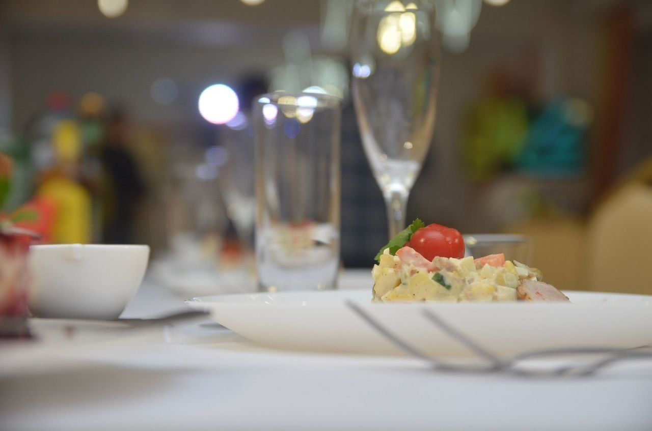 Рекомендации юрисконсульта: заказываем новогодний банкет